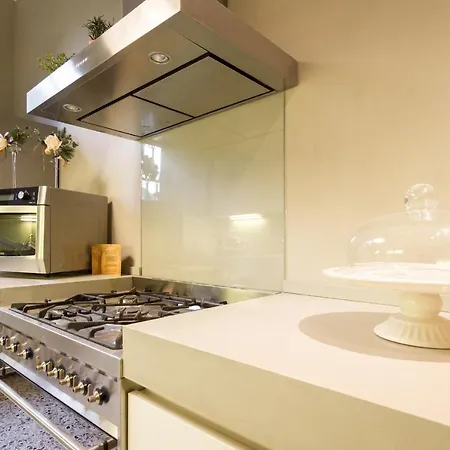 Villa Monte Di Lenno Sleeps 8 Pool Air Con