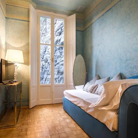 Monte Di Lenno Sleeps 8 Pool Air Con Moltrasio