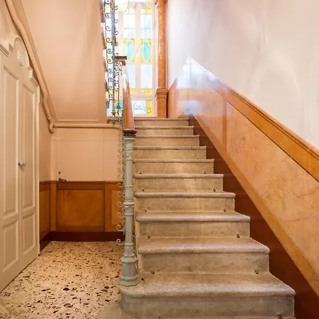 Monte Di Lenno Sleeps 8 Pool Air Con * Moltrasio
